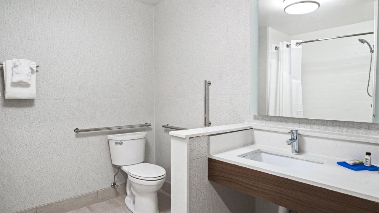 Holiday Inn Express & Suites Racine By Ihg Exteriör bild