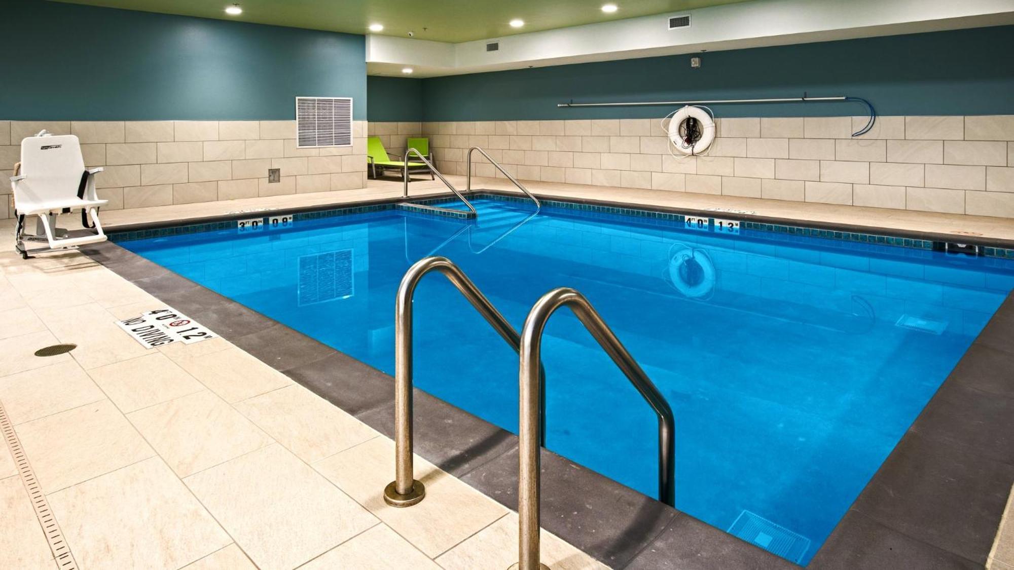 Holiday Inn Express & Suites Racine By Ihg Exteriör bild